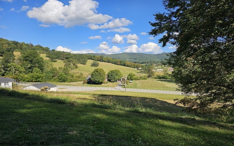 307 Dunham Cut Road, Belington, West Virginia 26250, 3 Bedrooms Bedrooms, 6 Rooms Rooms,2 BathroomsBathrooms,Single Family Detached,For Sale,Dunham Cut,10161617
