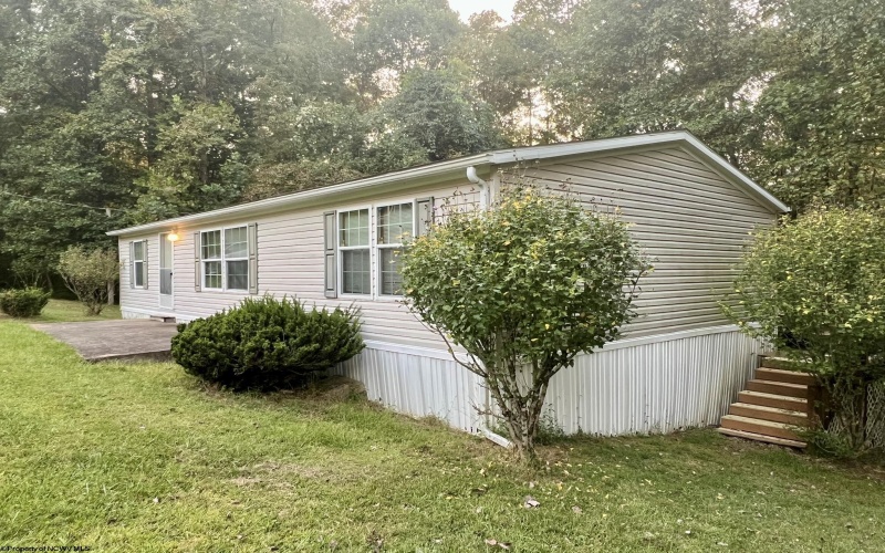 80 Powell Road, Fairmont, West Virginia 26554, 3 Bedrooms Bedrooms, 5 Rooms Rooms,2 BathroomsBathrooms,Single Family Detached,For Sale,Powell,10161616