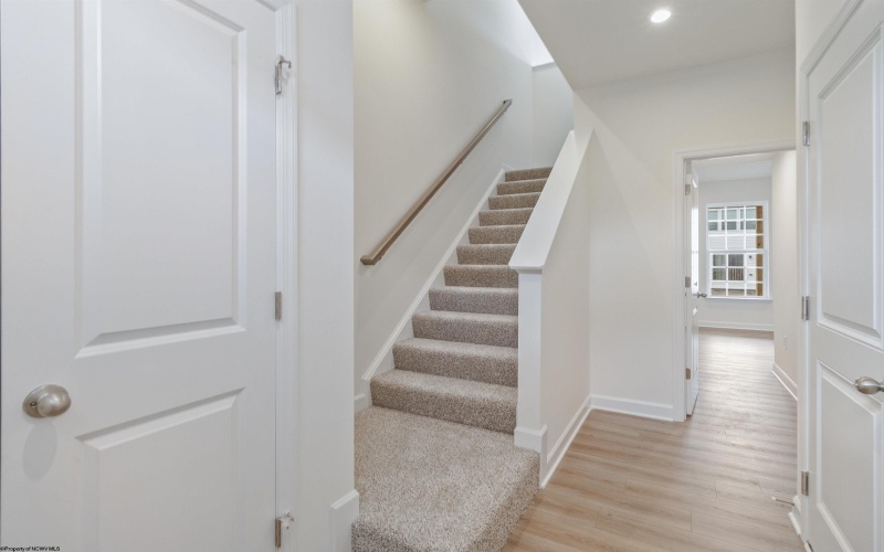 28 Dover Court, Bridgeport, West Virginia 26330-0000, 4 Bedrooms Bedrooms, 6 Rooms Rooms,4 BathroomsBathrooms,Residential Rentals,For Rent,Dover,10161615