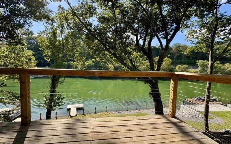 1298 Rivershore Drive, Fairmont, West Virginia 26554, 3 Bedrooms Bedrooms, 6 Rooms Rooms,2 BathroomsBathrooms,Single Family Detached,For Sale,Rivershore,10161599