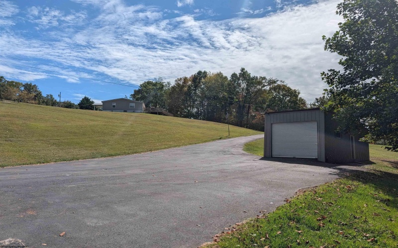 427 Harley Brown Drive, Flatwoods, West Virginia 26621, 3 Bedrooms Bedrooms, 8 Rooms Rooms,2 BathroomsBathrooms,Single Family Detached,For Sale,Harley Brown,10161613