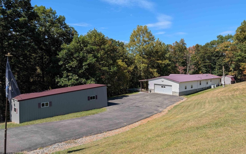 427 Harley Brown Drive, Flatwoods, West Virginia 26621, 3 Bedrooms Bedrooms, 8 Rooms Rooms,2 BathroomsBathrooms,Single Family Detached,For Sale,Harley Brown,10161613
