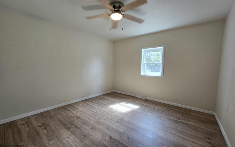 102 Weekley Street, Clarksburg, West Virginia 26301, 2 Bedrooms Bedrooms, 4 Rooms Rooms,1 BathroomBathrooms,Single Family Detached,For Sale,Weekley,10161597