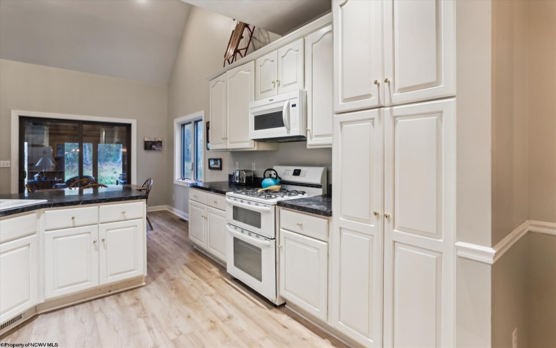 98 Stony Creek Court, Davis, West Virginia 26260, 4 Bedrooms Bedrooms, 7 Rooms Rooms,2 BathroomsBathrooms,Single Family Detached,For Sale,Stony Creek,10161600