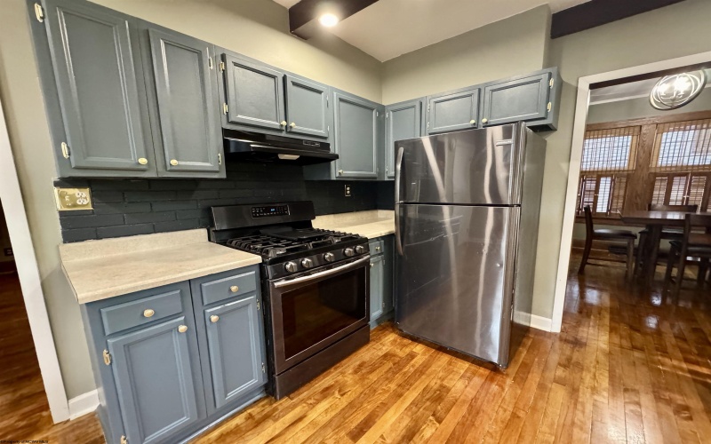 620 Center Avenue, Weston, West Virginia 26452, 3 Bedrooms Bedrooms, 8 Rooms Rooms,1 BathroomBathrooms,Single Family Detached,For Sale,Center,10161609