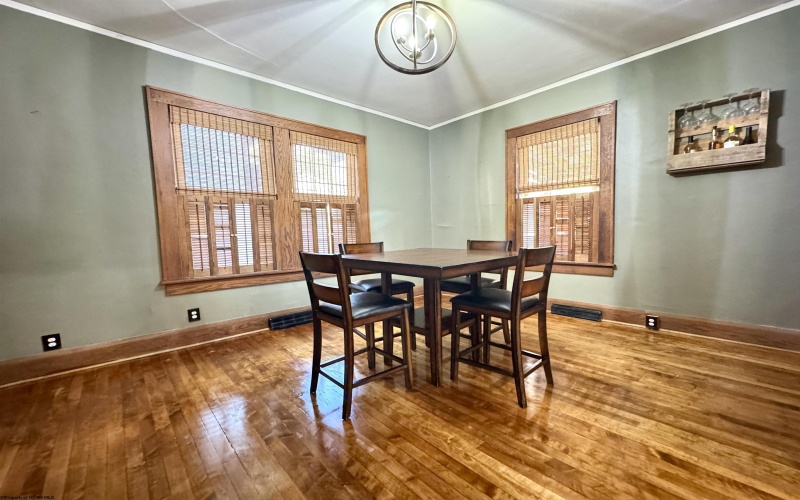 620 Center Avenue, Weston, West Virginia 26452, 3 Bedrooms Bedrooms, 8 Rooms Rooms,1 BathroomBathrooms,Single Family Detached,For Sale,Center,10161609