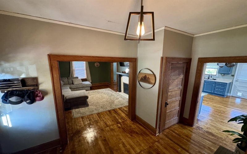 620 Center Avenue, Weston, West Virginia 26452, 3 Bedrooms Bedrooms, 8 Rooms Rooms,1 BathroomBathrooms,Single Family Detached,For Sale,Center,10161609