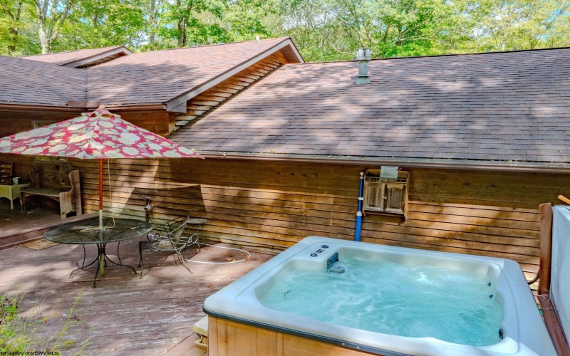 269 Pine Drive, Terra Alta, West Virginia 26764, 3 Bedrooms Bedrooms, 7 Rooms Rooms,2 BathroomsBathrooms,Single Family Detached,For Sale,Pine,10161607
