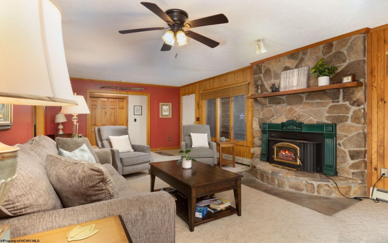269 Pine Drive, Terra Alta, West Virginia 26764, 3 Bedrooms Bedrooms, 7 Rooms Rooms,2 BathroomsBathrooms,Single Family Detached,For Sale,Pine,10161607
