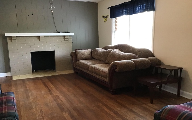 1298 Hillside Drive, Fairmont, West Virginia 26554, 3 Bedrooms Bedrooms, 6 Rooms Rooms,2 BathroomsBathrooms,Single Family Detached,For Sale,Hillside,10161608