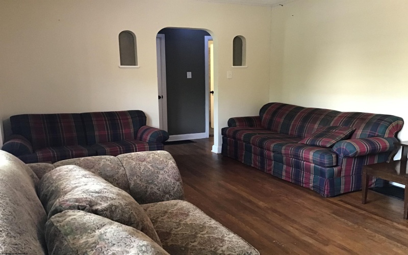 1298 Hillside Drive, Fairmont, West Virginia 26554, 3 Bedrooms Bedrooms, 6 Rooms Rooms,2 BathroomsBathrooms,Single Family Detached,For Sale,Hillside,10161608