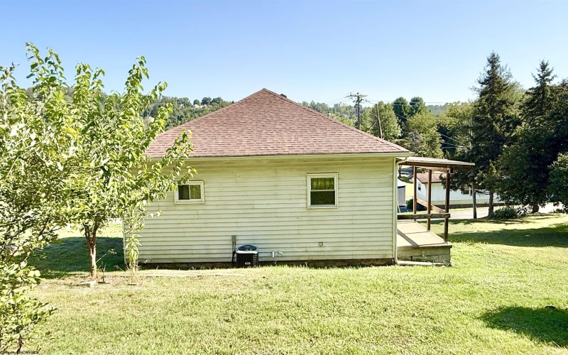 514 PIEDMONT Avenue, Grafton, West Virginia 26354, 1 Bedroom Bedrooms, 5 Rooms Rooms,1 BathroomBathrooms,Single Family Detached,For Sale,PIEDMONT,10161601 514 PIEDMONT Avenue, Grafton, West Virginia 26354, 1 Bedroom Bedrooms, 5 Rooms Rooms,1 BathroomBathrooms,Single Family Detached,For Sale,PIEDMONT,10161601