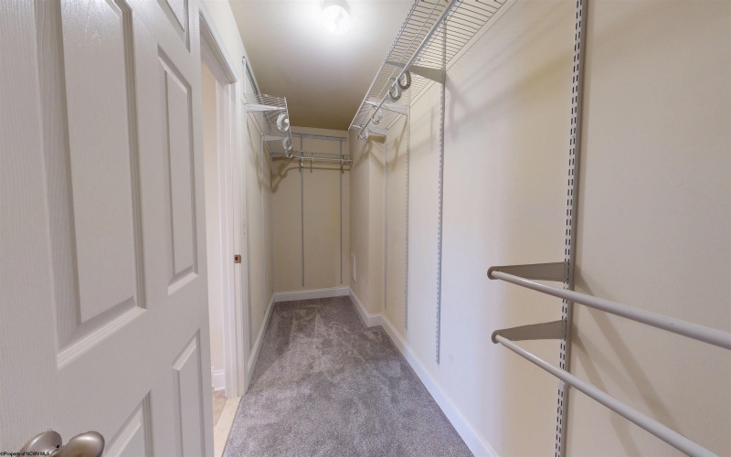 21 Woodbury Drive, Fairmont, West Virginia 26554, 4 Bedrooms Bedrooms, 9 Rooms Rooms,3 BathroomsBathrooms,Single Family Detached,For Sale,Woodbury,10161612