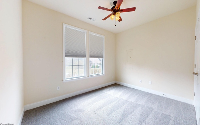 21 Woodbury Drive, Fairmont, West Virginia 26554, 4 Bedrooms Bedrooms, 9 Rooms Rooms,3 BathroomsBathrooms,Single Family Detached,For Sale,Woodbury,10161612