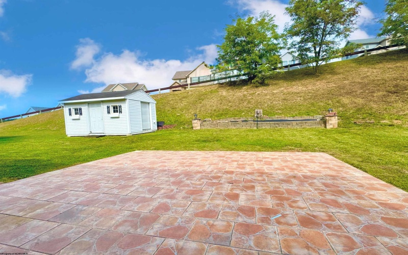 21 Woodbury Drive, Fairmont, West Virginia 26554, 4 Bedrooms Bedrooms, 9 Rooms Rooms,3 BathroomsBathrooms,Single Family Detached,For Sale,Woodbury,10161612