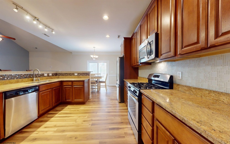 21 Woodbury Drive, Fairmont, West Virginia 26554, 4 Bedrooms Bedrooms, 9 Rooms Rooms,3 BathroomsBathrooms,Single Family Detached,For Sale,Woodbury,10161612