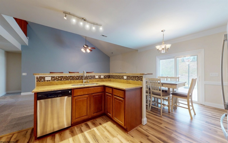 21 Woodbury Drive, Fairmont, West Virginia 26554, 4 Bedrooms Bedrooms, 9 Rooms Rooms,3 BathroomsBathrooms,Single Family Detached,For Sale,Woodbury,10161612