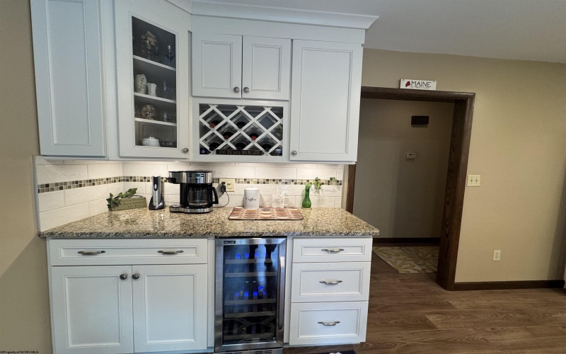 280 Brighton Circle Road, Clarksburg, West Virginia 26301-5658, 5 Bedrooms Bedrooms, 9 Rooms Rooms,4 BathroomsBathrooms,Single Family Detached,For Sale,Brighton Circle,10161605