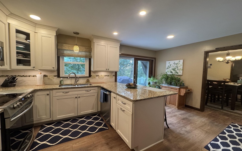 280 Brighton Circle Road, Clarksburg, West Virginia 26301-5658, 5 Bedrooms Bedrooms, 9 Rooms Rooms,4 BathroomsBathrooms,Single Family Detached,For Sale,Brighton Circle,10161605