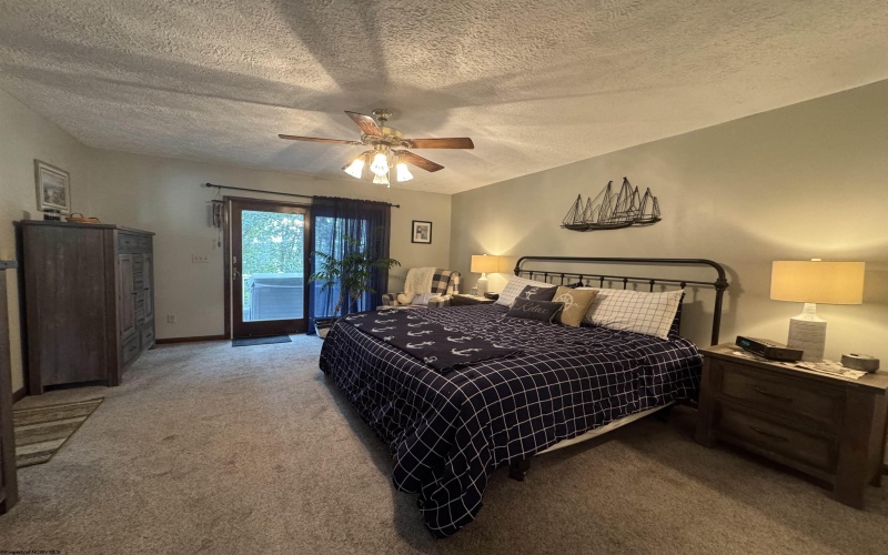 280 Brighton Circle Road, Clarksburg, West Virginia 26301-5658, 5 Bedrooms Bedrooms, 9 Rooms Rooms,4 BathroomsBathrooms,Single Family Detached,For Sale,Brighton Circle,10161605