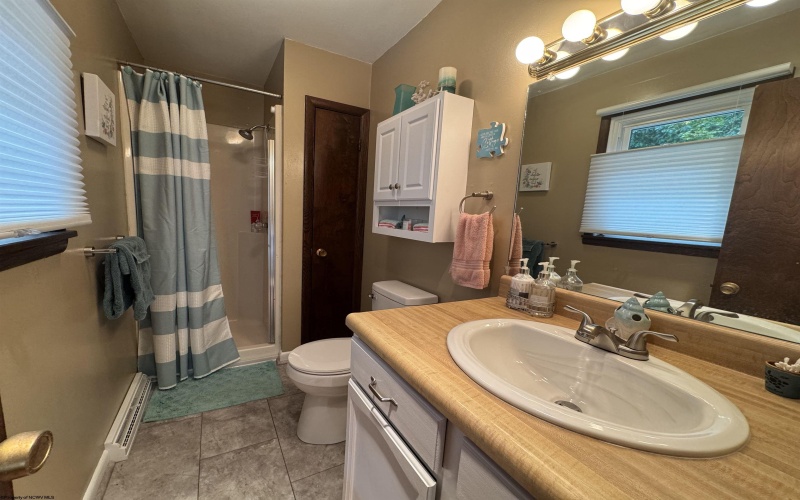 280 Brighton Circle Road, Clarksburg, West Virginia 26301-5658, 5 Bedrooms Bedrooms, 9 Rooms Rooms,4 BathroomsBathrooms,Single Family Detached,For Sale,Brighton Circle,10161605