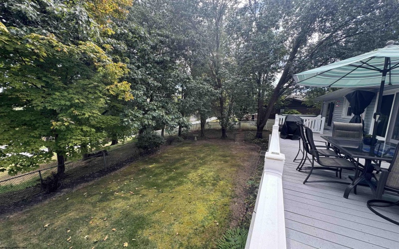 280 Brighton Circle Road, Clarksburg, West Virginia 26301-5658, 5 Bedrooms Bedrooms, 9 Rooms Rooms,4 BathroomsBathrooms,Single Family Detached,For Sale,Brighton Circle,10161605