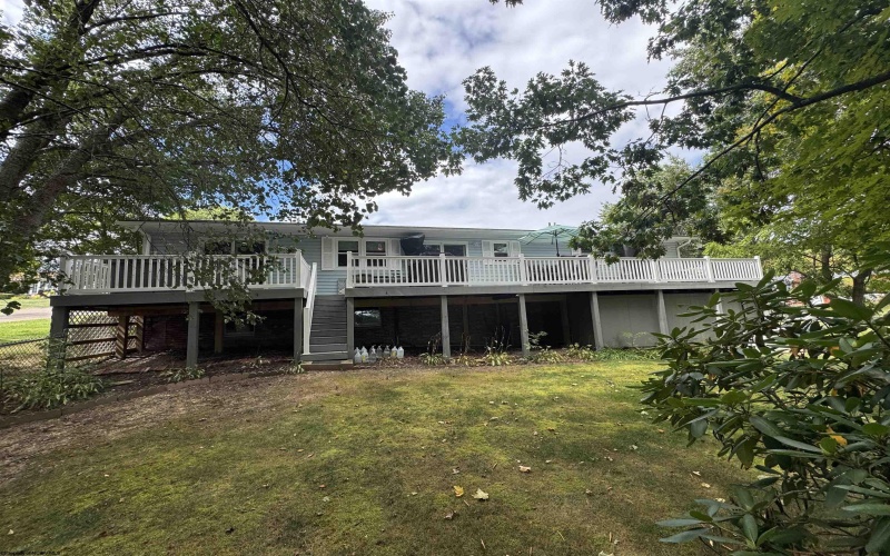 280 Brighton Circle Road, Clarksburg, West Virginia 26301-5658, 5 Bedrooms Bedrooms, 9 Rooms Rooms,4 BathroomsBathrooms,Single Family Detached,For Sale,Brighton Circle,10161605