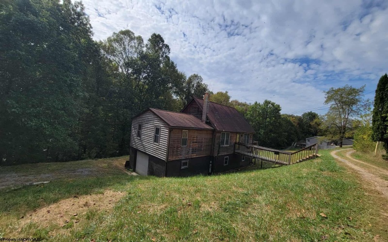 244 Jayla Drive, Grafton, West Virginia 26354, 4 Bedrooms Bedrooms, 9 Rooms Rooms,2 BathroomsBathrooms,Single Family Detached,For Sale,Jayla,10161610