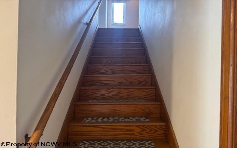 15 Dent Street, Elkins, West Virginia 26241, 3 Bedrooms Bedrooms, 6 Rooms Rooms,1 BathroomBathrooms,Single Family Detached,For Sale,Dent,10161618