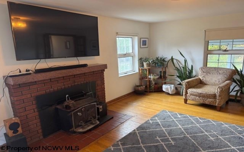 15 Dent Street, Elkins, West Virginia 26241, 3 Bedrooms Bedrooms, 6 Rooms Rooms,1 BathroomBathrooms,Single Family Detached,For Sale,Dent,10161618