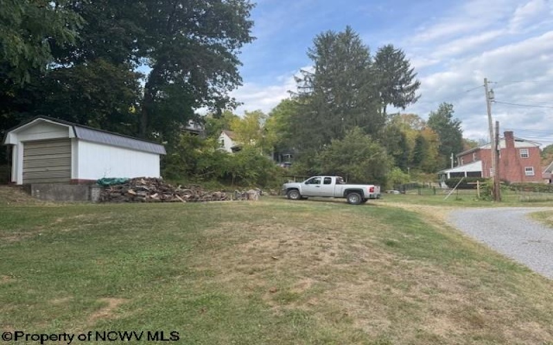 15 Dent Street, Elkins, West Virginia 26241, 3 Bedrooms Bedrooms, 6 Rooms Rooms,1 BathroomBathrooms,Single Family Detached,For Sale,Dent,10161618