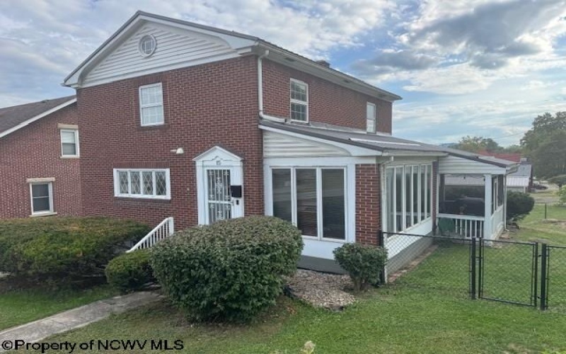 15 Dent Street, Elkins, West Virginia 26241, 3 Bedrooms Bedrooms, 6 Rooms Rooms,1 BathroomBathrooms,Single Family Detached,For Sale,Dent,10161618