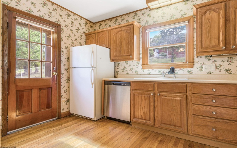 403 Walnut Street, Point Marion, Pennsylvania 15474, 4 Bedrooms Bedrooms, 7 Rooms Rooms,1 BathroomBathrooms,Single Family Detached,For Sale,Walnut,10161620