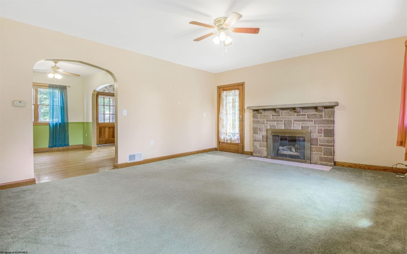 403 Walnut Street, Point Marion, Pennsylvania 15474, 4 Bedrooms Bedrooms, 7 Rooms Rooms,1 BathroomBathrooms,Single Family Detached,For Sale,Walnut,10161620