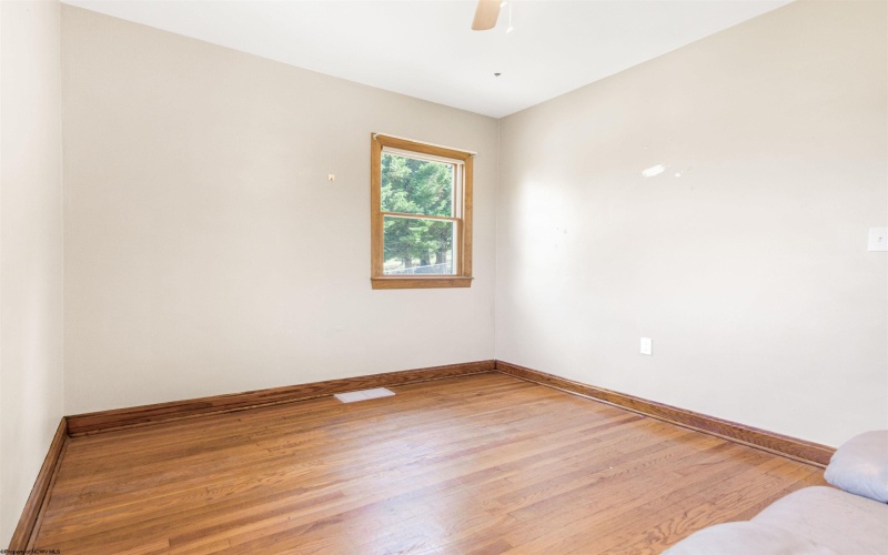 403 Walnut Street, Point Marion, Pennsylvania 15474, 4 Bedrooms Bedrooms, 7 Rooms Rooms,1 BathroomBathrooms,Single Family Detached,For Sale,Walnut,10161620