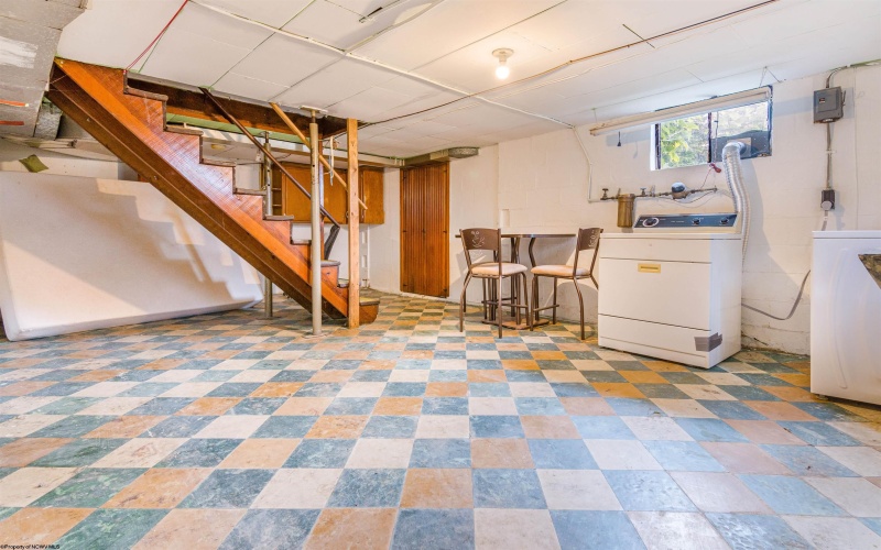 403 Walnut Street, Point Marion, Pennsylvania 15474, 4 Bedrooms Bedrooms, 7 Rooms Rooms,1 BathroomBathrooms,Single Family Detached,For Sale,Walnut,10161620