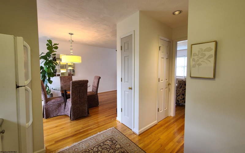 4014 Pinehurst Drive, Morgantown, West Virginia 26505, 2 Bedrooms Bedrooms, 5 Rooms Rooms,2 BathroomsBathrooms,Single Family Attached,For Sale,Pinehurst,10161626
