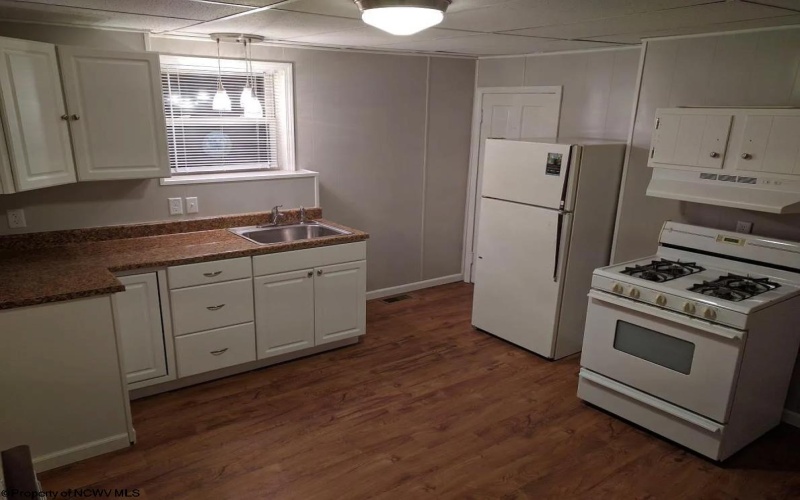 536 Market Street, Fairmont, West Virginia 26554, ,Multi-unit/income,For Sale,Market,10161627