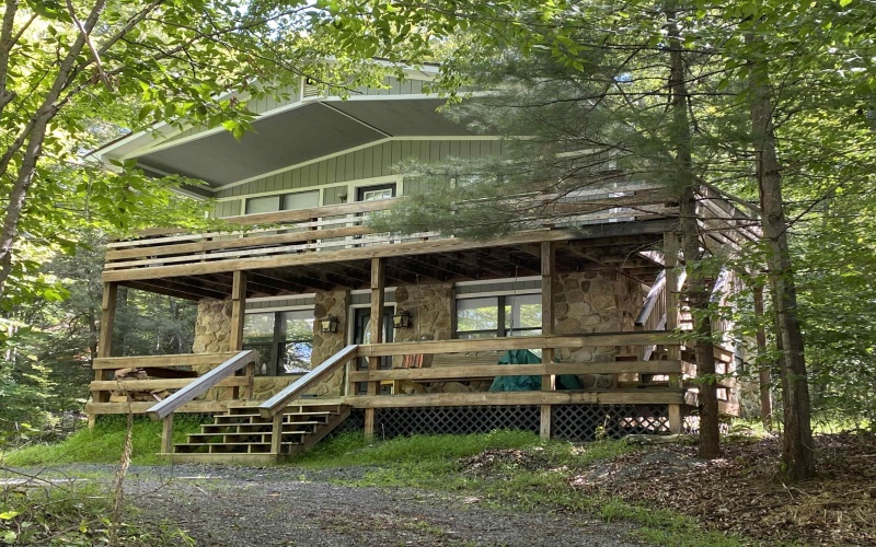 373 Mountainside Road, Davis, West Virginia 26260, 4 Bedrooms Bedrooms, 7 Rooms Rooms,2 BathroomsBathrooms,Single Family Detached,For Sale,Mountainside,10161634