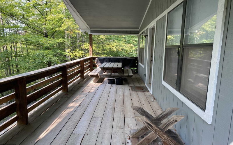 373 Mountainside Road, Davis, West Virginia 26260, 4 Bedrooms Bedrooms, 7 Rooms Rooms,2 BathroomsBathrooms,Single Family Detached,For Sale,Mountainside,10161634