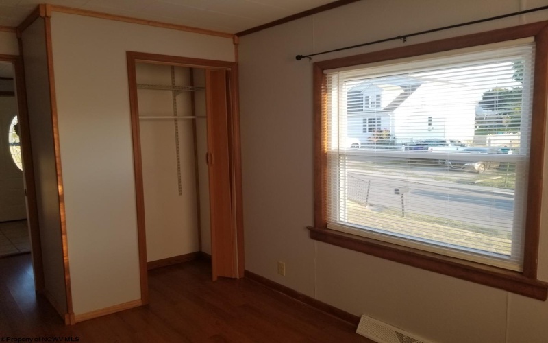 210 Olive Street, Bridgeport, West Virginia 26330-0000, 3 Bedrooms Bedrooms, 7 Rooms Rooms,1 BathroomBathrooms,Single Family Detached,For Sale,Olive,10161632