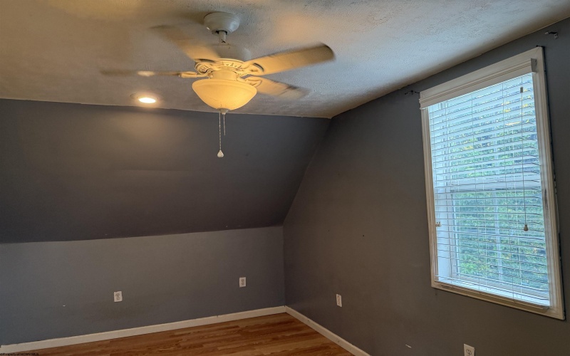 211 Main Street, Grant Town, West Virginia 26574, 2 Bedrooms Bedrooms, 5 Rooms Rooms,1 BathroomBathrooms,Single Family Detached,For Sale,Main,10161622