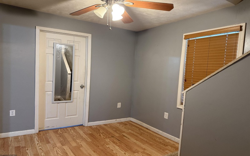 211 Main Street, Grant Town, West Virginia 26574, 2 Bedrooms Bedrooms, 5 Rooms Rooms,1 BathroomBathrooms,Single Family Detached,For Sale,Main,10161622