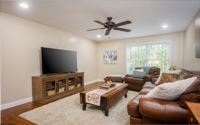 3543 Lazzelle Union Road, Morgantown, West Virginia 26501, 4 Bedrooms Bedrooms, 8 Rooms Rooms,2 BathroomsBathrooms,Single Family Detached,For Sale,Lazzelle Union,10161623