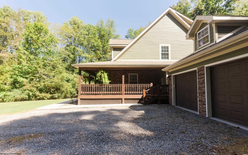 3543 Lazzelle Union Road, Morgantown, West Virginia 26501, 4 Bedrooms Bedrooms, 8 Rooms Rooms,2 BathroomsBathrooms,Single Family Detached,For Sale,Lazzelle Union,10161623