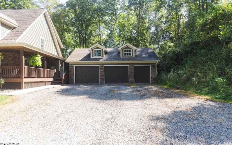 3543 Lazzelle Union Road, Morgantown, West Virginia 26501, 4 Bedrooms Bedrooms, 8 Rooms Rooms,2 BathroomsBathrooms,Single Family Detached,For Sale,Lazzelle Union,10161623