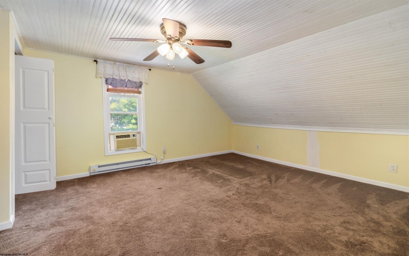 3930 Shinnston Pike, Clarksburg, West Virginia 26301, 3 Bedrooms Bedrooms, 4 Rooms Rooms,1 BathroomBathrooms,Single Family Detached,For Sale,Shinnston,10161624