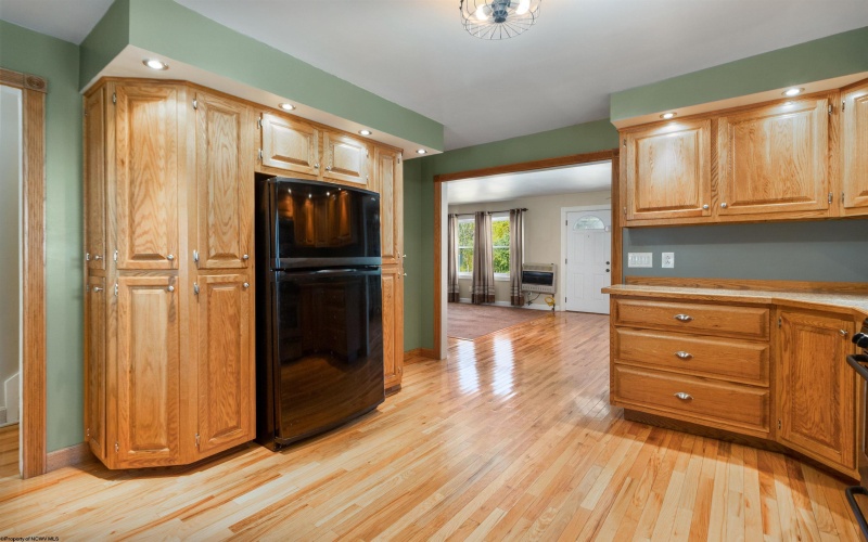 3930 Shinnston Pike, Clarksburg, West Virginia 26301, 3 Bedrooms Bedrooms, 4 Rooms Rooms,1 BathroomBathrooms,Single Family Detached,For Sale,Shinnston,10161624