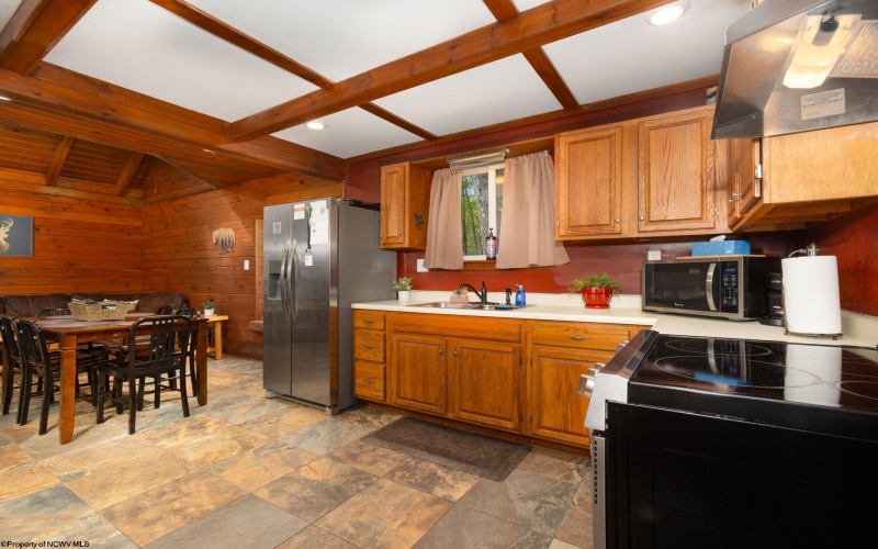 100 Ginger Court, Terra Alta, West Virginia 26764, 3 Bedrooms Bedrooms, 7 Rooms Rooms,3 BathroomsBathrooms,Single Family Detached,For Sale,Ginger,10161636