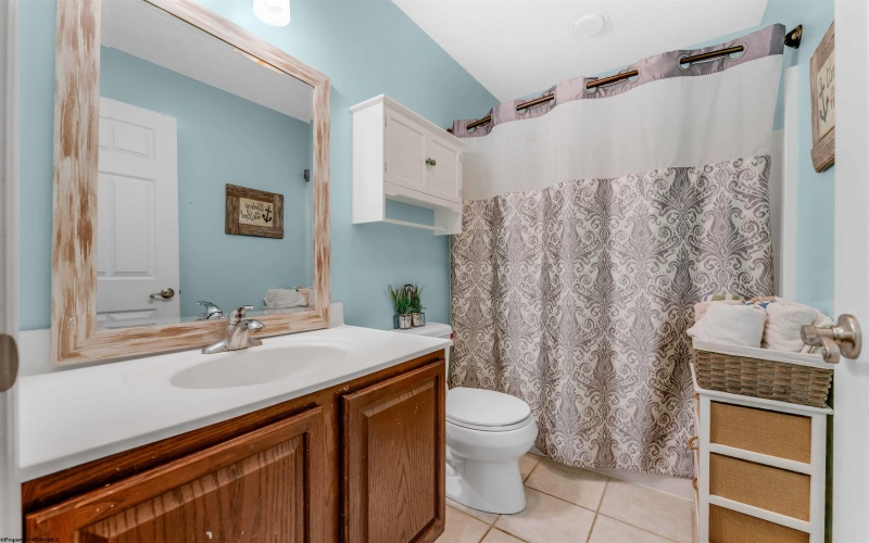 436 December Lane, Morgantown, West Virginia 26508, 3 Bedrooms Bedrooms, 9 Rooms Rooms,3 BathroomsBathrooms,Single Family Detached,For Sale,December,10161644